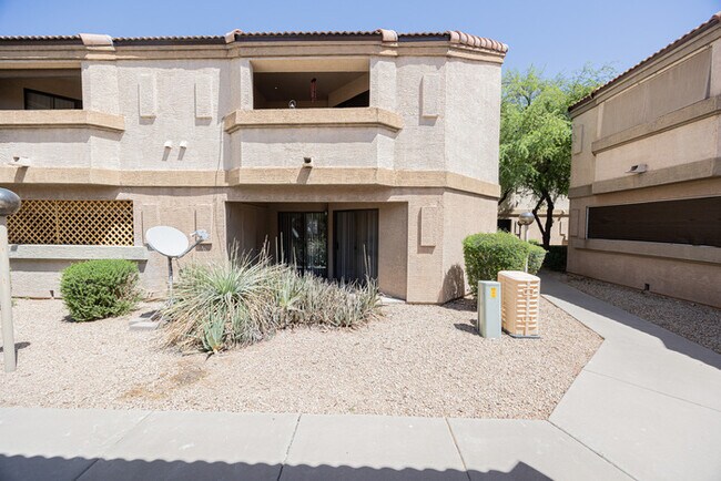 Building Photo - 1287 N Alma School Rd