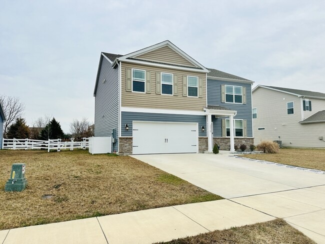 Building Photo - 30735 Waterfront Dr