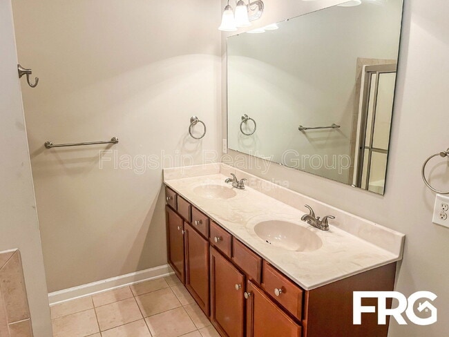 Building Photo - 4109 Dublin Rd