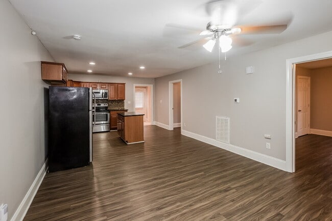 Building Photo - 308 Prince St