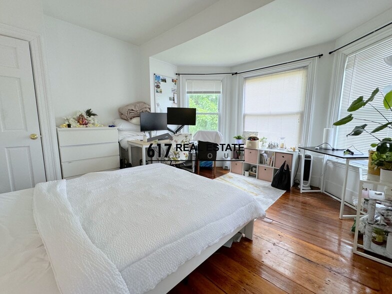 Building Photo - 119 Franklin St