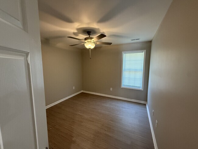 Building Photo - 1238 Masters Ln