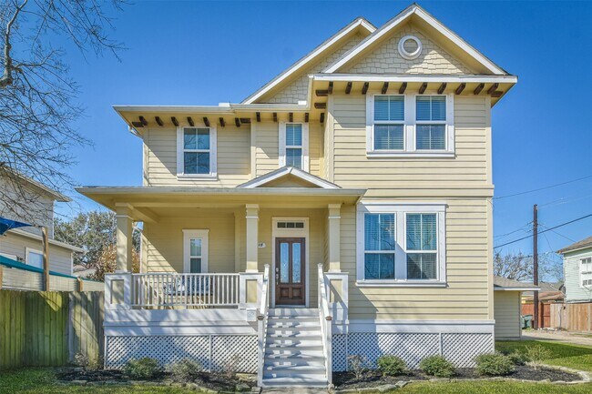 Building Photo - 1815 28th St