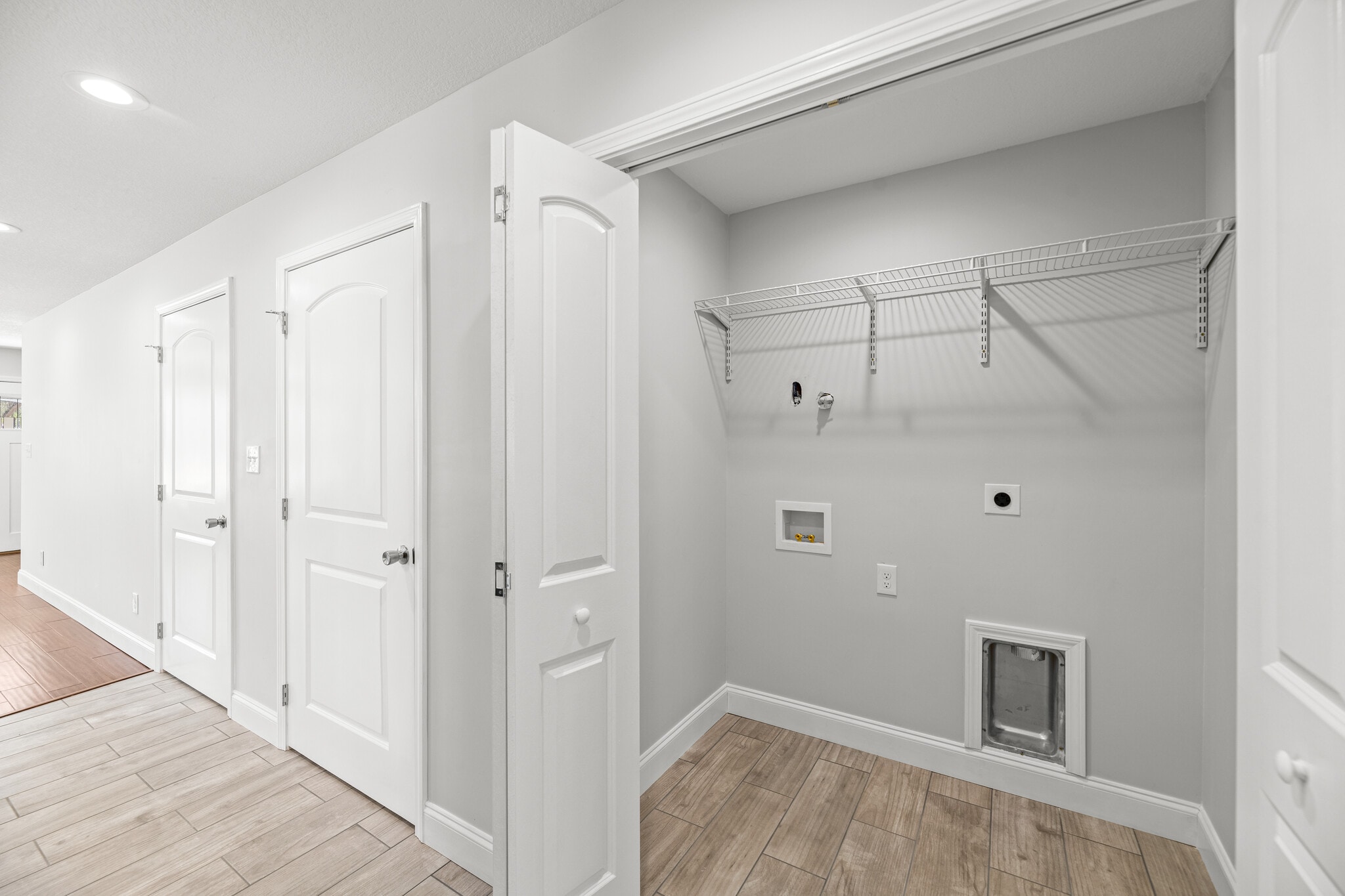 Washer and Dryer Connections Main Floor - 621 Lord Ave