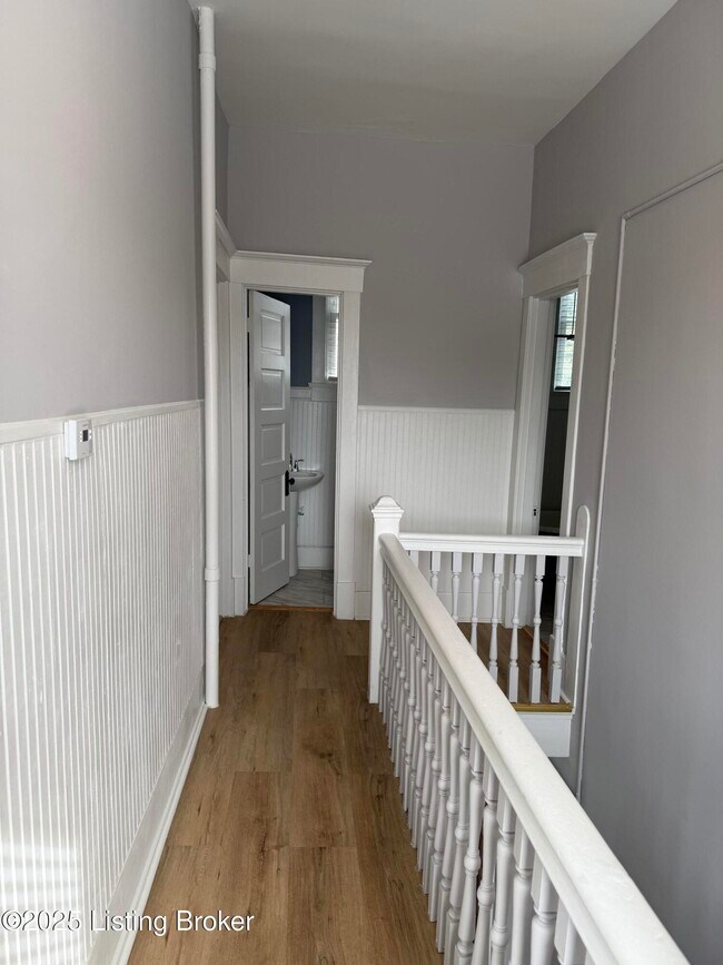 Building Photo - 1529 Christy Ave