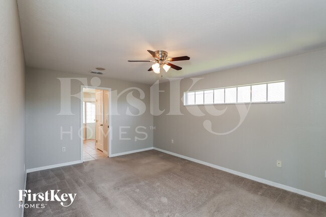Building Photo - 2530 Pine Valley Dr