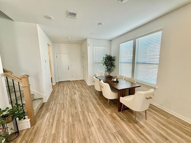 Building Photo - 2725 Woodall Dr