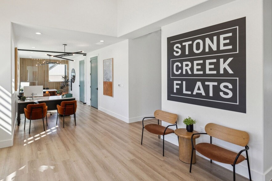 Building Photo - Stone Creek Flats