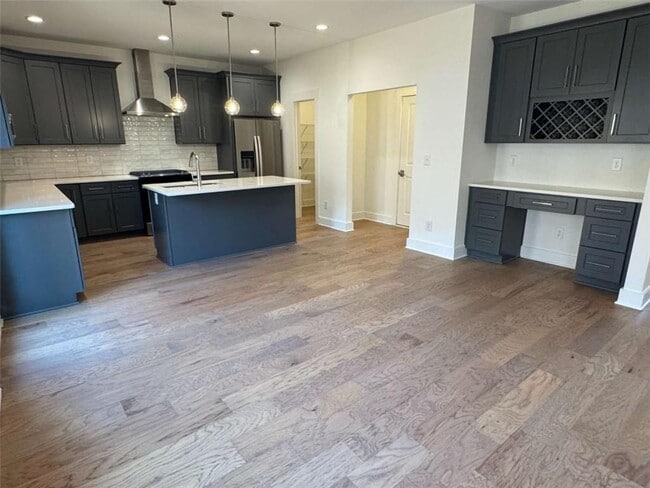 Building Photo - 2442 Mills Bend