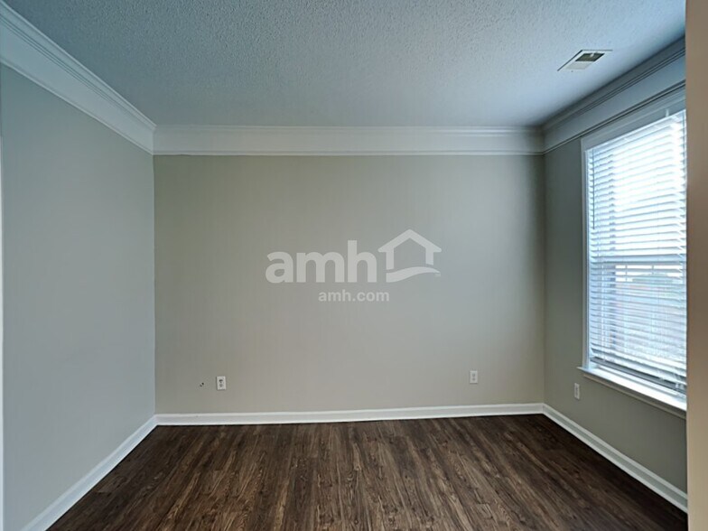 Building Photo - 11412 Leigh Glen Cir