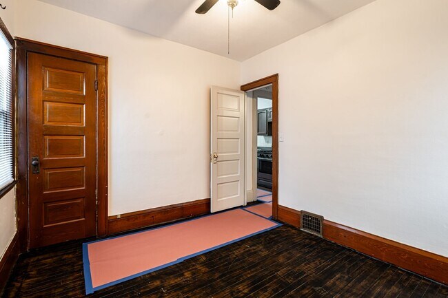 Building Photo - Charming 3-Bed Home in Bayview!  Pets Welcome!