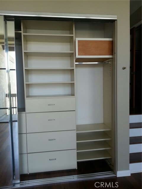 Building Photo - 8331 Marina Pacifica Dr N