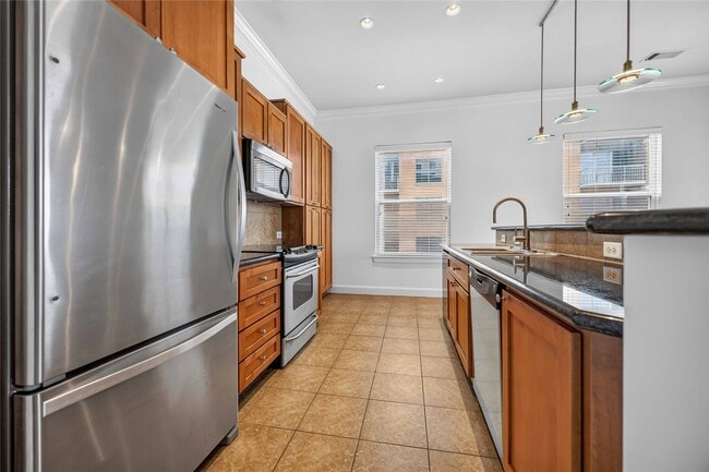 Building Photo - 1010 Rosine St