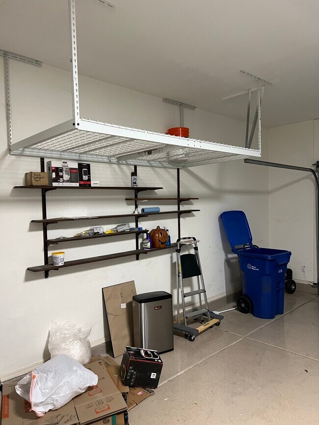 Building Photo - 25 S Quinn Cir