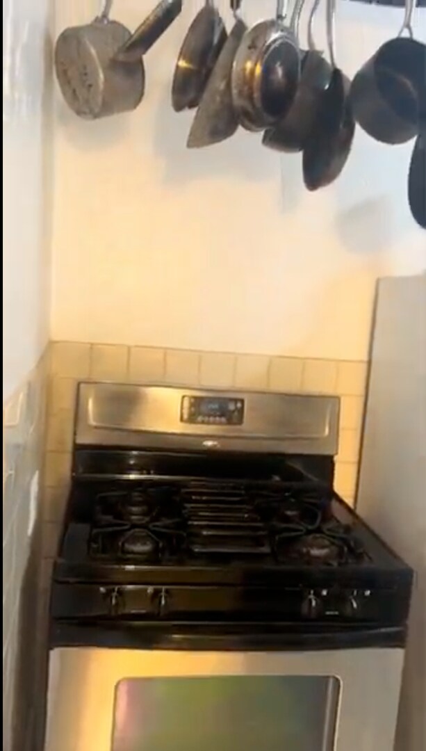 Building Photo - Allston Green Line Unit with Washer/Dryer,...