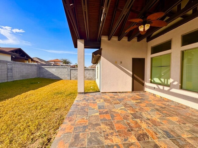 Building Photo - 512 Otero Dr