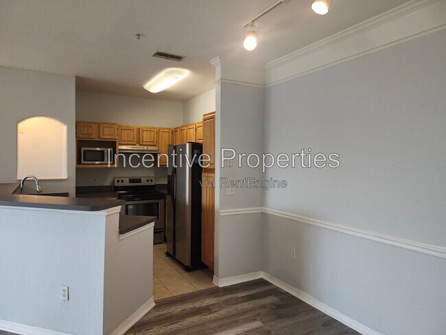 Building Photo - 6685 Queens Borough Ave
