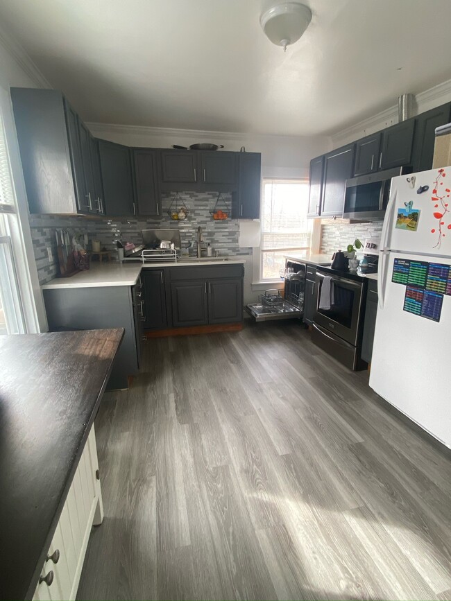 Building Photo - 6 McCabe St