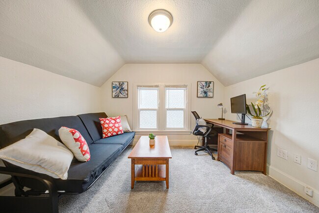 Building Photo - 3212 Colfax Ave S