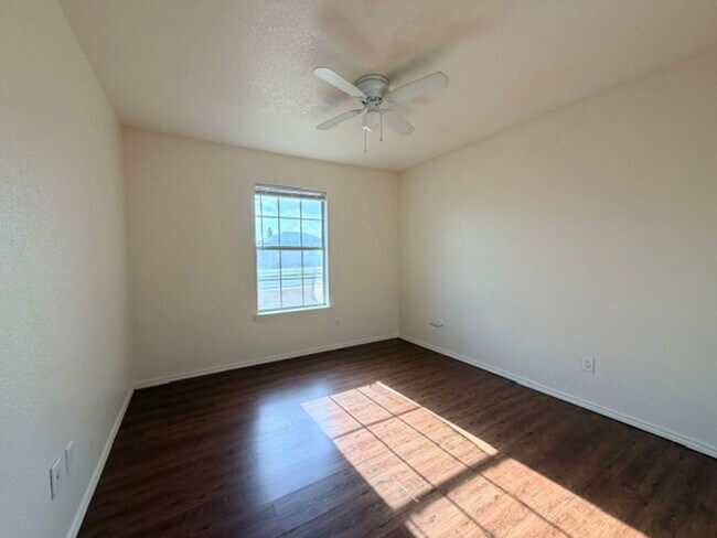 Building Photo - 4303 Sonora Dr