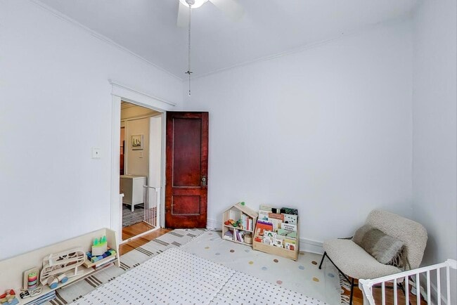 Building Photo - 5508 S Hyde Park Blvd