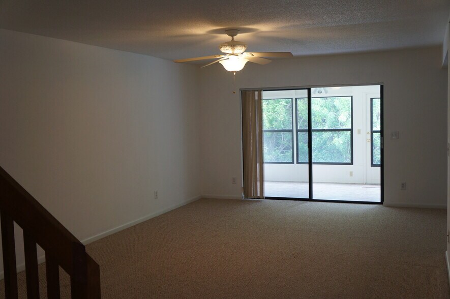 Building Photo - 14865 Feather Cove Rd