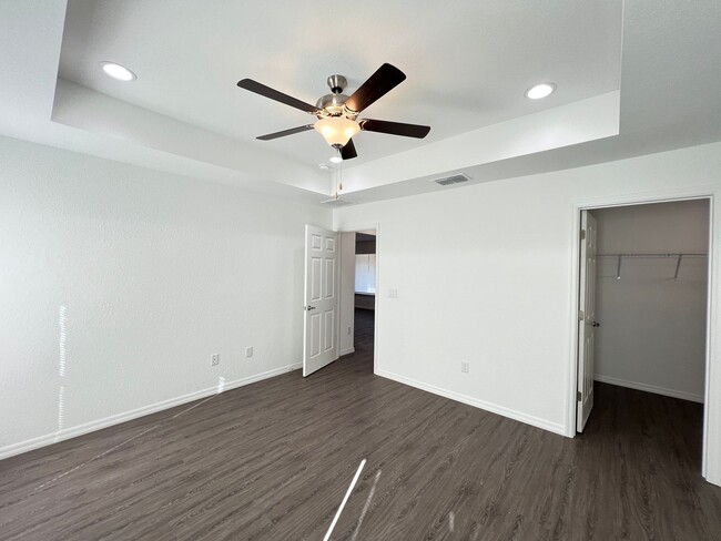 Building Photo - Available NOW! BRAND NEW 3 Bedroom/2 Bath ...