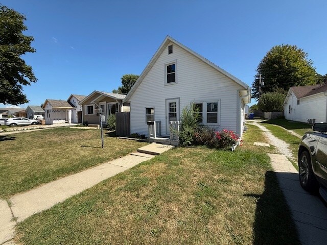 Primary Photo - 7723 Pershing Blvd