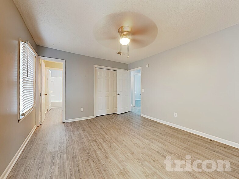 Building Photo - 202 River Song Rd