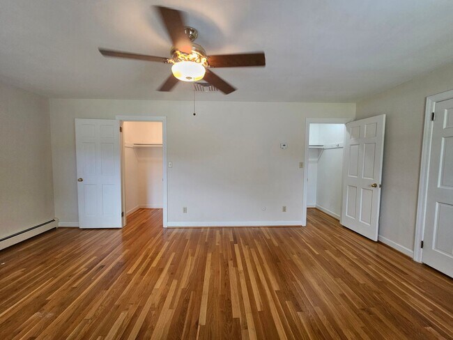 Building Photo - WITCH DUCK POINT