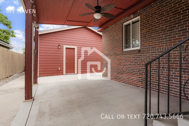 Building Photo - 3002 Krameria St
