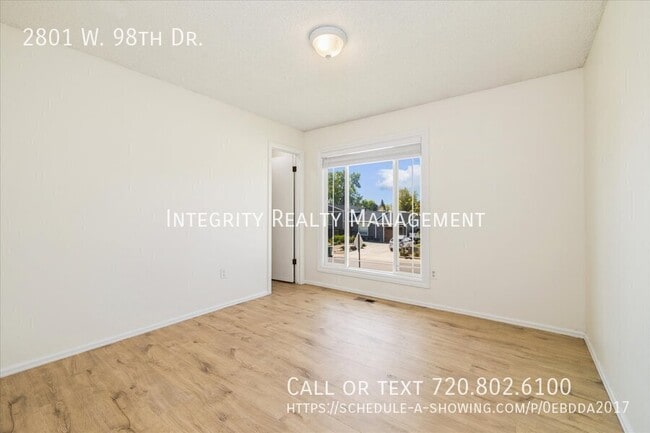 Building Photo - 2801 W 98th Dr