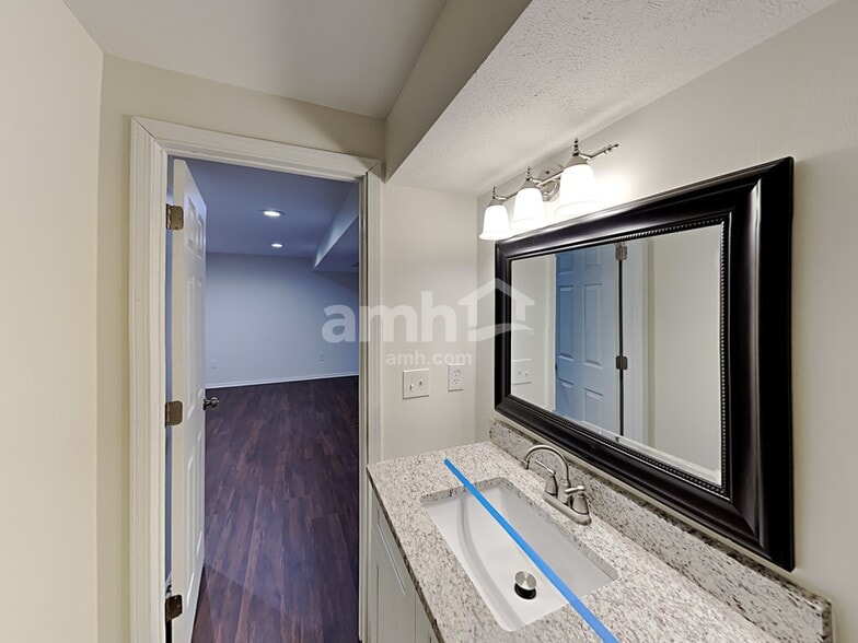 Building Photo - 7938 Dolmen Dr