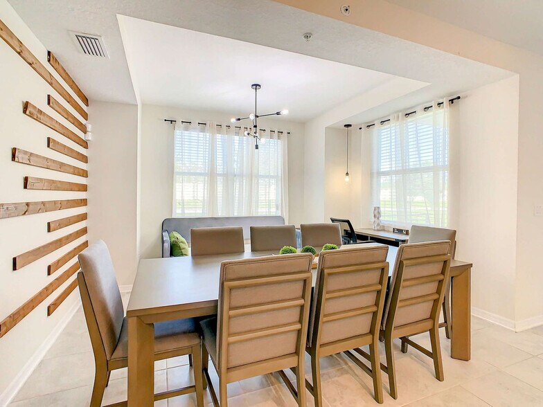 Building Photo - 4741 Clock Tower Dr