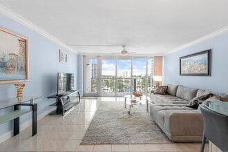 Building Photo - 4750 S Ocean Blvd