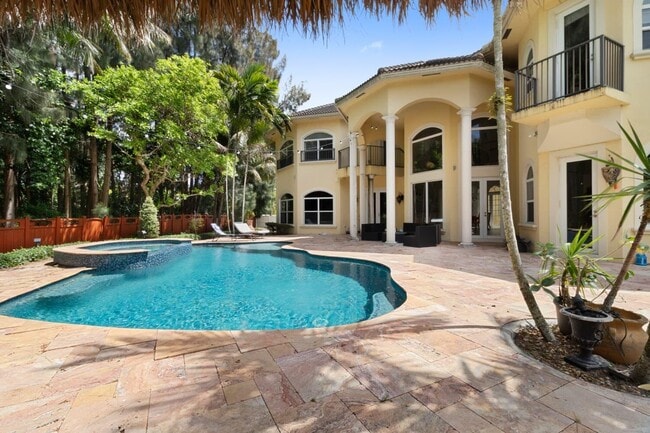 Building Photo - 6301 SW 58th Ct