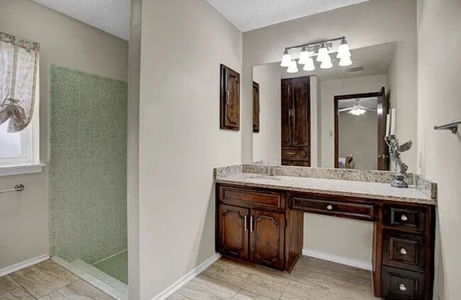 Building Photo - 13518 Cassia Way