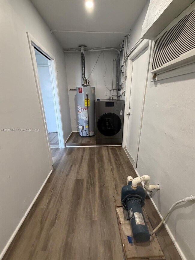 Building Photo - 8042 SW 89th St