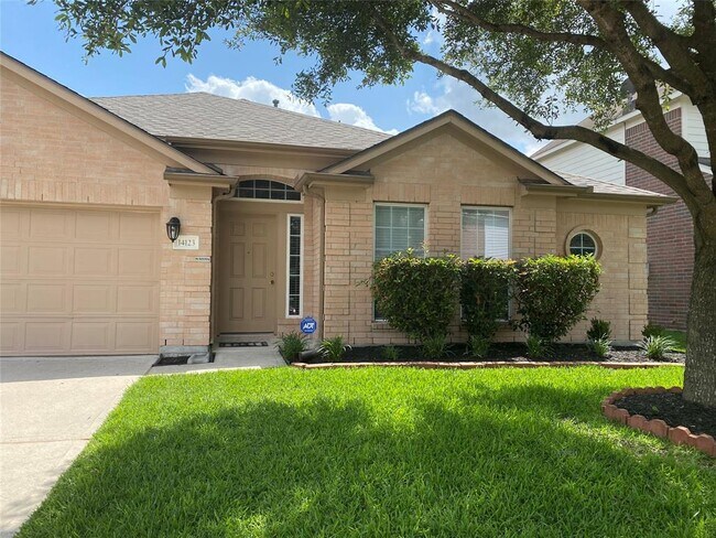 Building Photo - 14123 Curry Creek Ln