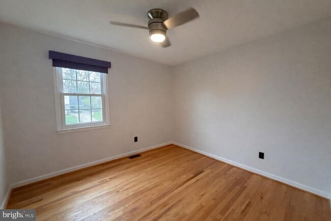 Building Photo - 1744 Lockerbie Ln