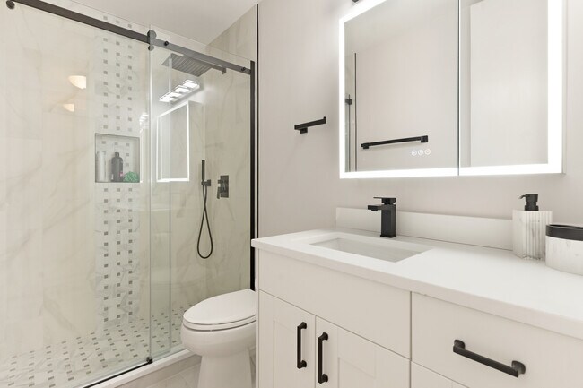 Building Photo - 535 N Michigan Ave