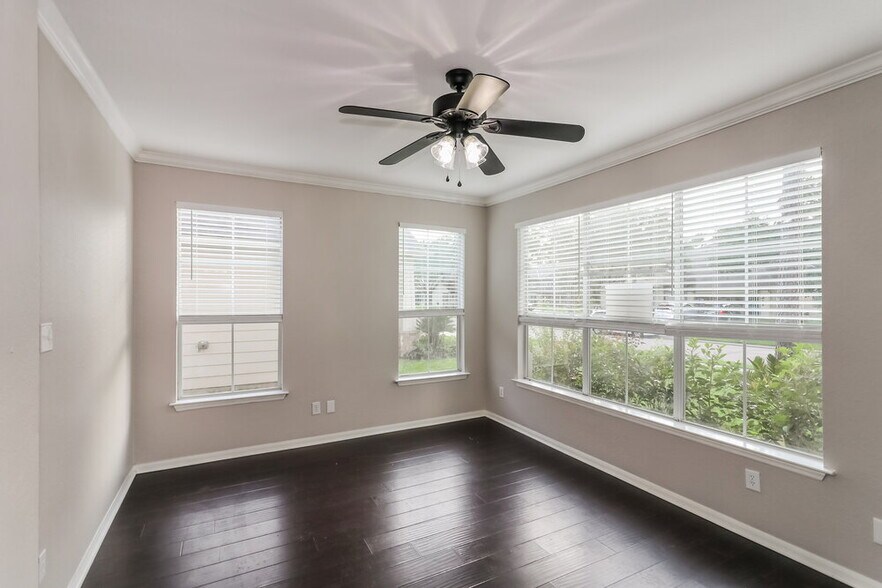 Building Photo - 5411 Upland Brook Ln