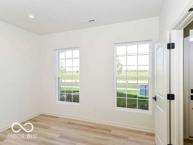 Building Photo - 1740 Blenker Dr