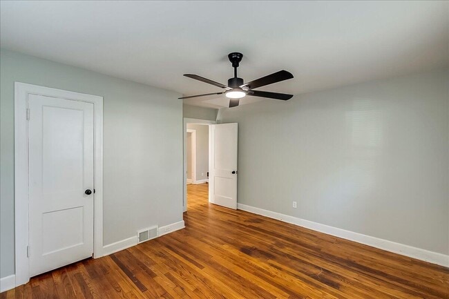 Building Photo - 1120 Liberty Rd