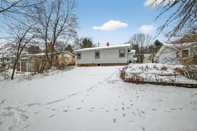 Building Photo - 28 Edward Ave