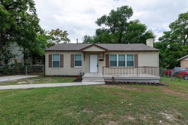 Building Photo - 6633 Racine Dr