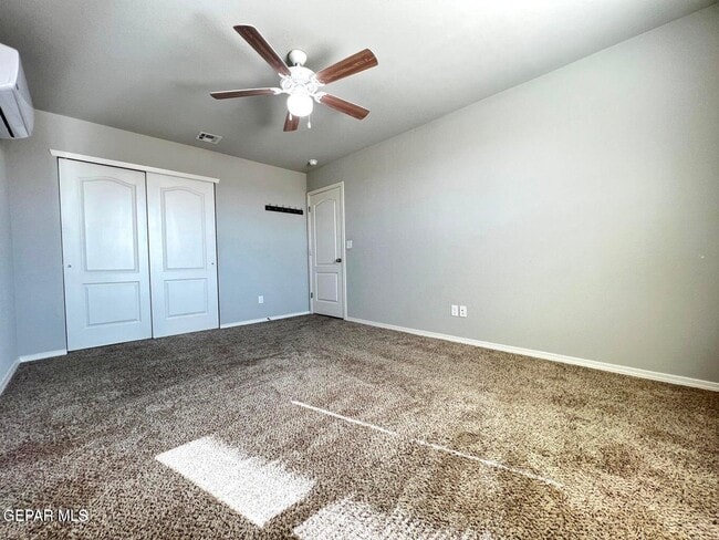 Building Photo - 913 Galaxia Dr