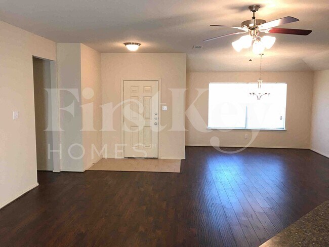 Building Photo - 1218 Jewel Ln