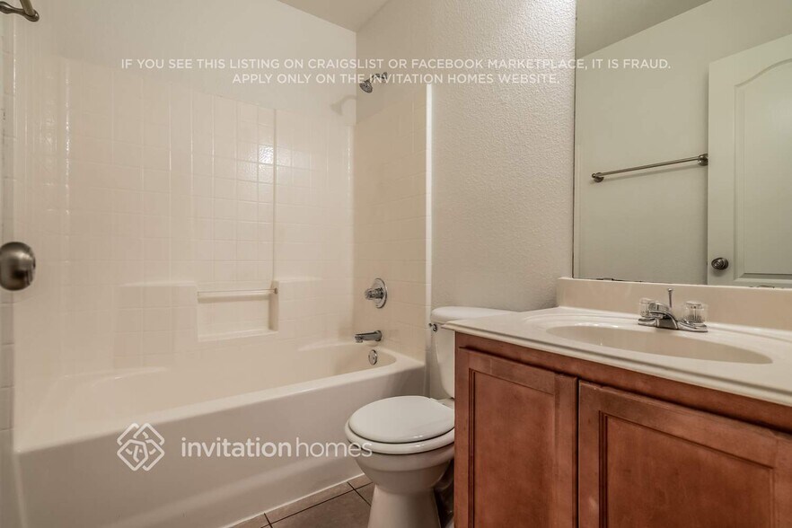 Building Photo - 3849 Cedar Falls Dr