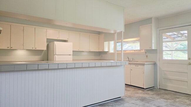Building Photo - 67 Joyner Ave